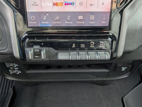 New 2026 RAM 3500 Tradesman image 19