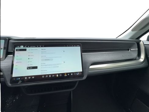 Used 2025 Rivian R1S Adventure AWD/4WD image 47