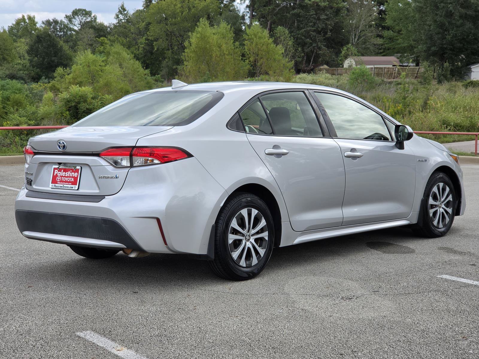 Used 2020 Toyota Corolla LE FWD image 6