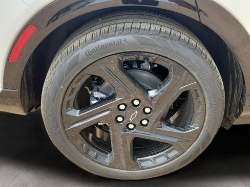 New 2025 Chevrolet Equinox EV RS w/ Convenience Package II image 9