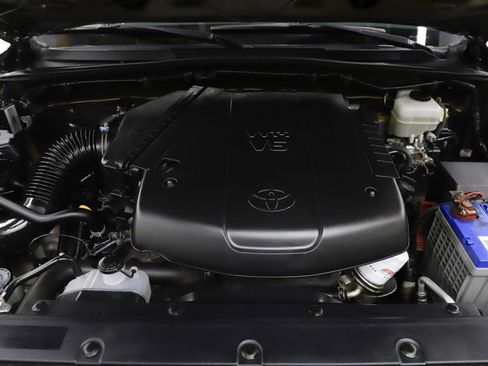 Used 2015 Toyota Tacoma 4x4 Double Cab w/ TRD Off-Road Package image 28