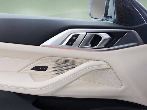 Used 2023 BMW M440i Coupe w/ Premium Package image 21