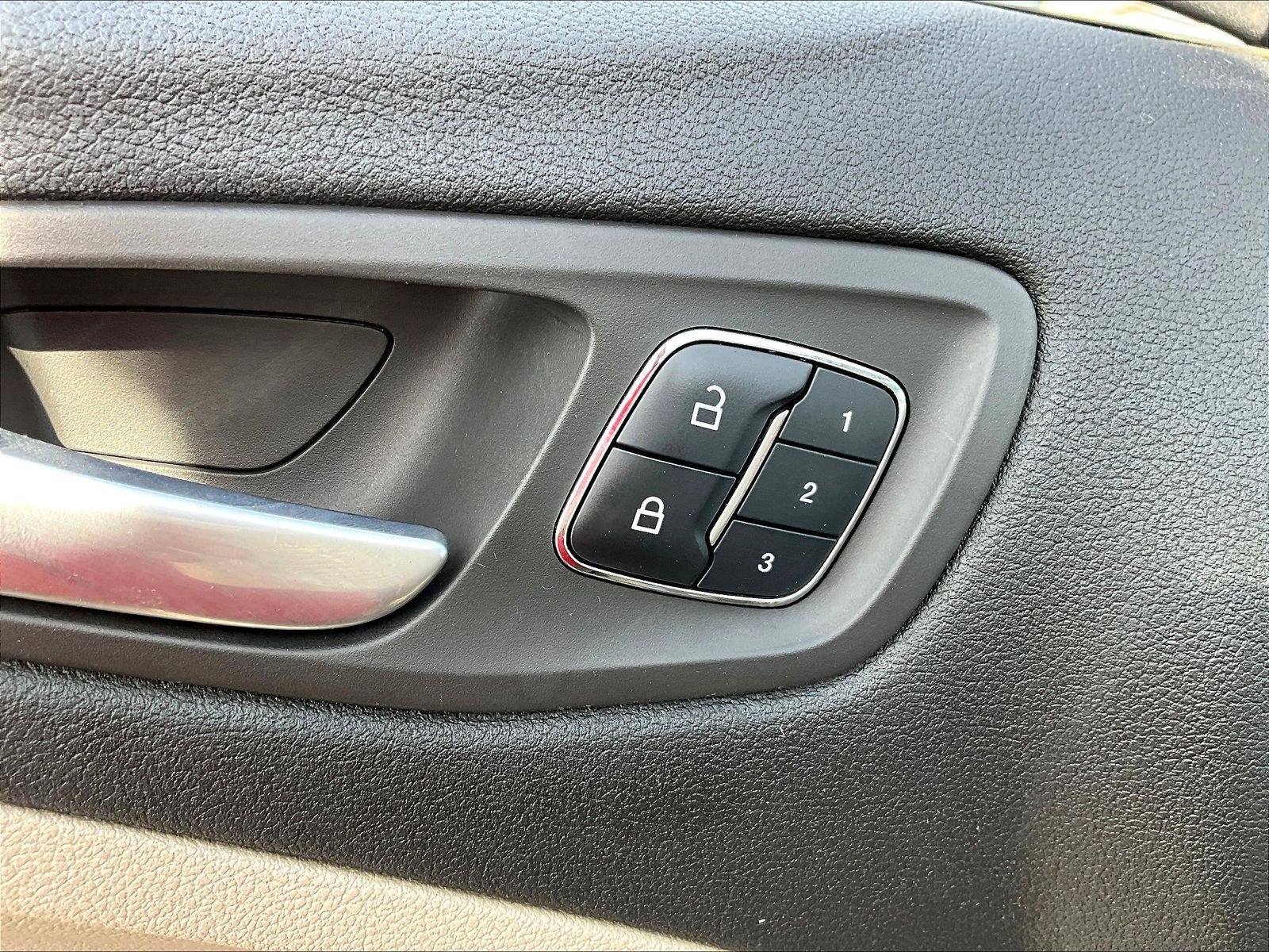 Used 2014 Ford Escape Titanium FWD image 36