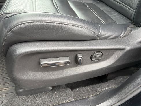 Used 2021 Honda CR-V Touring image 13