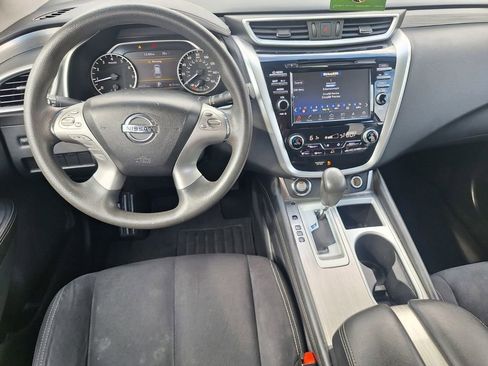 Used 2018 Nissan Murano S image 9