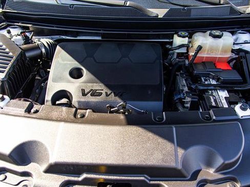 Used 2018 Chevrolet Traverse Premier w/ Redline Edition image 29