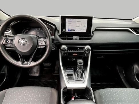 Used 2024 Toyota RAV4 XLE FWD image 16