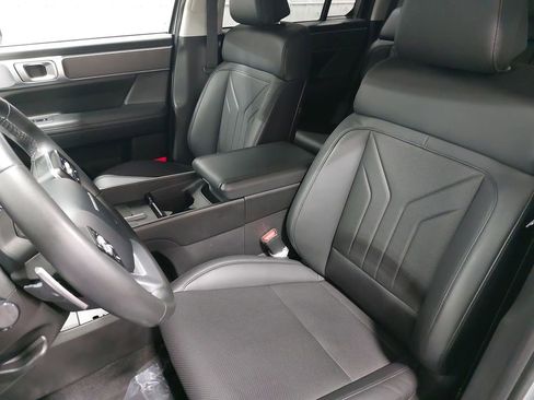 Used 2025 Hyundai Santa Fe SEL image 17