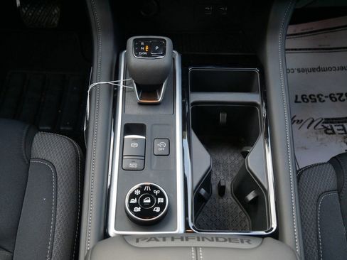 New 2026 Nissan Pathfinder SV image 8