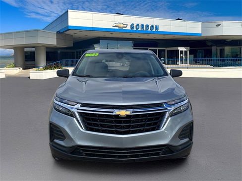 Used 2023 Chevrolet Equinox LS w/ LS Convenience Package image 2