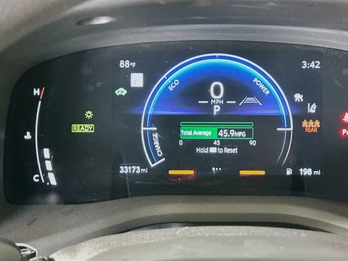 Used 2025 Toyota Camry LE image 14