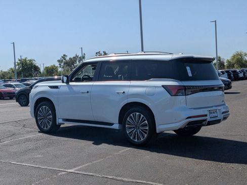 Used 2026 INFINITI QX80 Luxe RWD image 3