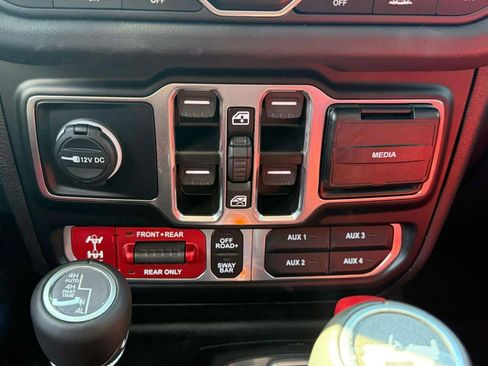 Used 2024 Jeep Wrangler Unlimited Rubicon 392 AWD/4WD image 38