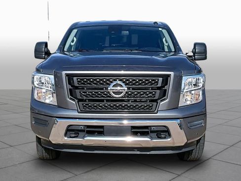 Used 2021 Nissan Titan SV w/ SV Convenience Package AWD/4WD image 4