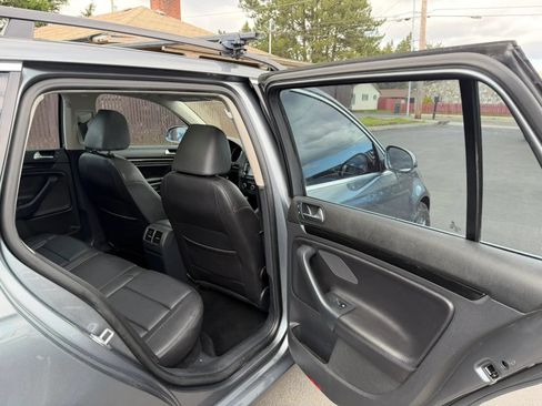 Used 2011 Volkswagen Jetta TDI w/ Wheel & Sunroof Pkg FWD image 13