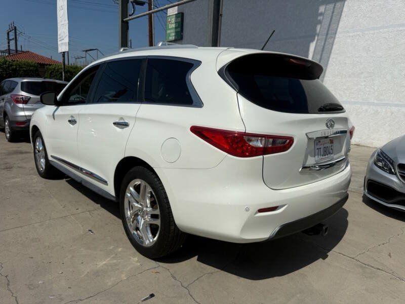 Used 2013 INFINITI JX35 AWD w/ Premium Pkg image 5