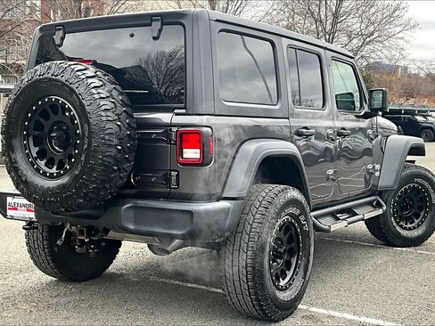 Used 2019 Jeep Wrangler Unlimited Sport S image 11