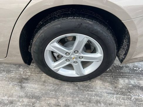 Used 2024 Chevrolet Malibu LS image 14