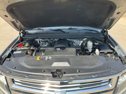 Used 2017 Chevrolet Suburban Premier AWD/4WD image 28