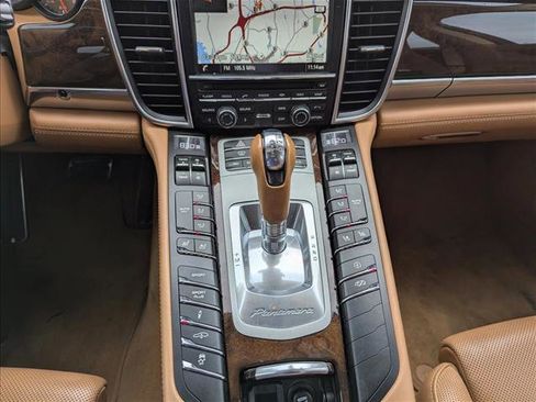 Used 2015 Porsche Panamera 4S image 20
