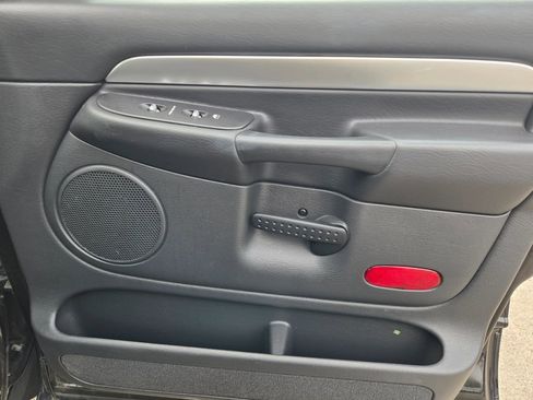Used 2005 Dodge Ram 1500 Truck 2WD Quad Cab image 14
