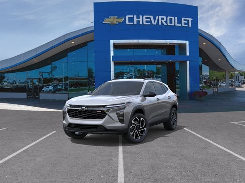 New 2026 Chevrolet Trax RS FWD image 32