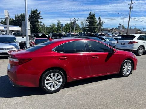 Used 2013 Lexus ES 350 w/ Luxury Pkg FWD image 6