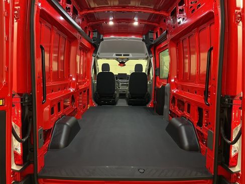 New 2025 Ford Transit 350 148 High Roof AWD image 27