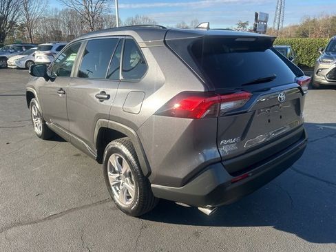 Used 2024 Toyota RAV4 XLE image 8
