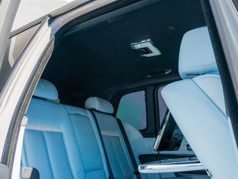 Used 2025 Rolls-Royce Cullinan Black Badge image 60
