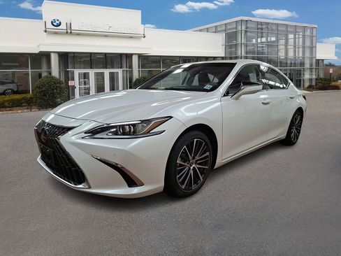 Used 2024 Lexus ES 350 w/ Premium Package image 1
