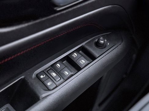 Used 2022 Jeep Compass Trailhawk w/ Trailhawk Convenience Group image 25