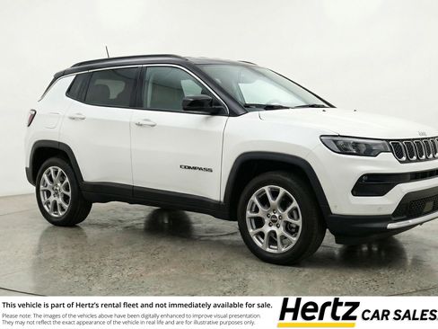 Used 2025 Jeep Compass Limited image 1