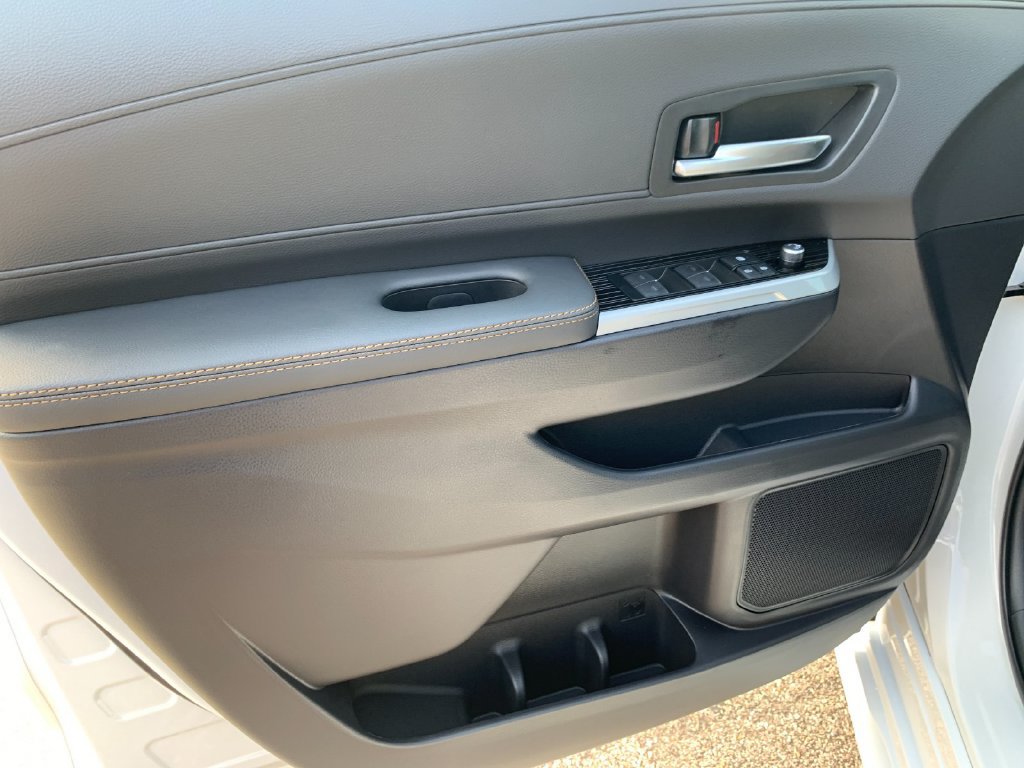 New 2026 Toyota Sienna XLE Woodland Edition AWD/4WD image 11