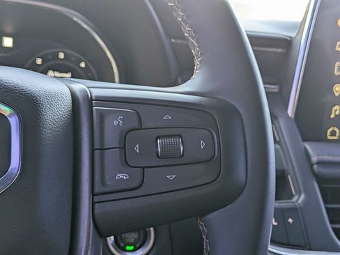 Used 2023 GMC Yukon AT4 AWD/4WD image 35