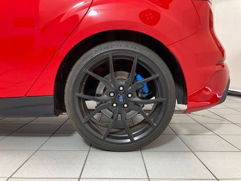 Used 2018 Ford Focus RS AWD/4WD image 23