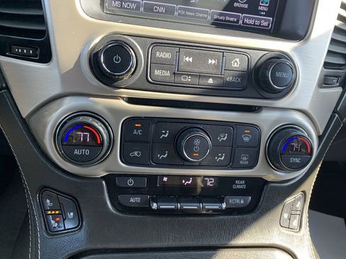 Used 2020 GMC Yukon XL Denali w/ Denali Premium Package image 19