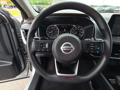 Used 2021 Nissan Rogue SV AWD/4WD image 17