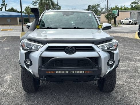 Used 2021 Toyota 4Runner SR5 Premium AWD/4WD image 9