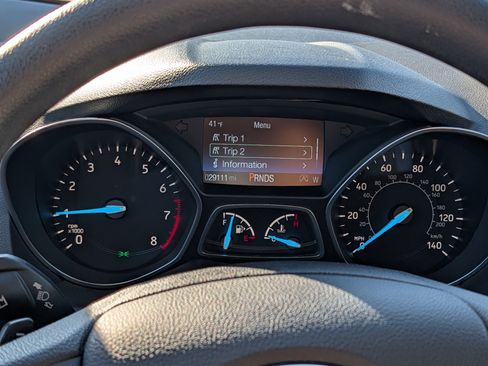 Used 2017 Ford Escape SE image 21