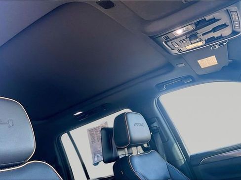 Used 2022 GMC Yukon XL AT4 w/ AT4 Premium Plus Package image 28