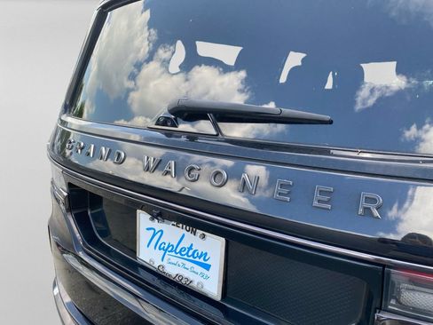 Used 2024 Jeep Grand Wagoneer L Series II w/ Quick Order Packagew 28T AWD/4WD image 11