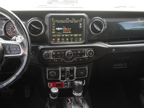Used 2021 Jeep Wrangler Unlimited Rubicon AWD/4WD image 14