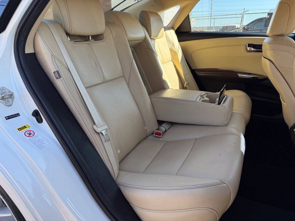 Used 2014 Toyota Avalon Limited FWD image 24