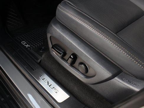 Used 2024 Lexus GX 550 AWD/4WD image 27