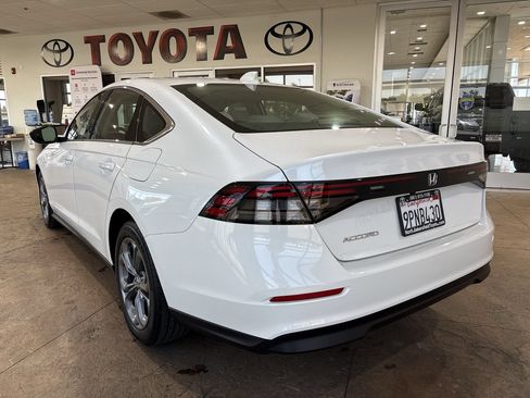 Used 2024 Honda Accord EX image 8