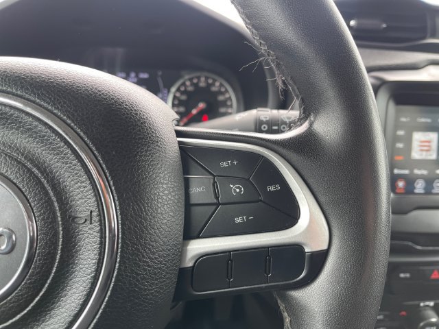 Used 2019 Jeep Renegade Latitude w/ Popular Equipment Group AWD/4WD image 21