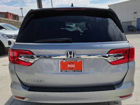 Used 2018 Honda Odyssey EX image 9