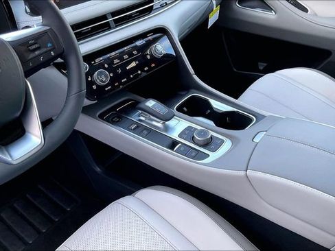 New 2026 INFINITI QX60 Luxe w/ Family Package AWD/4WD image 7