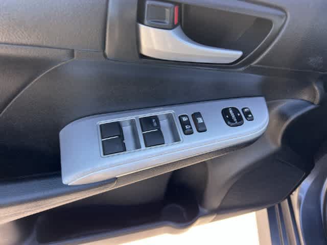 Used 2012 Toyota Camry SE FWD image 28